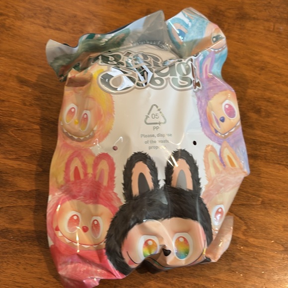 Authentic new in package Labubu Big Energy Loyalty - Picture 7 of 7